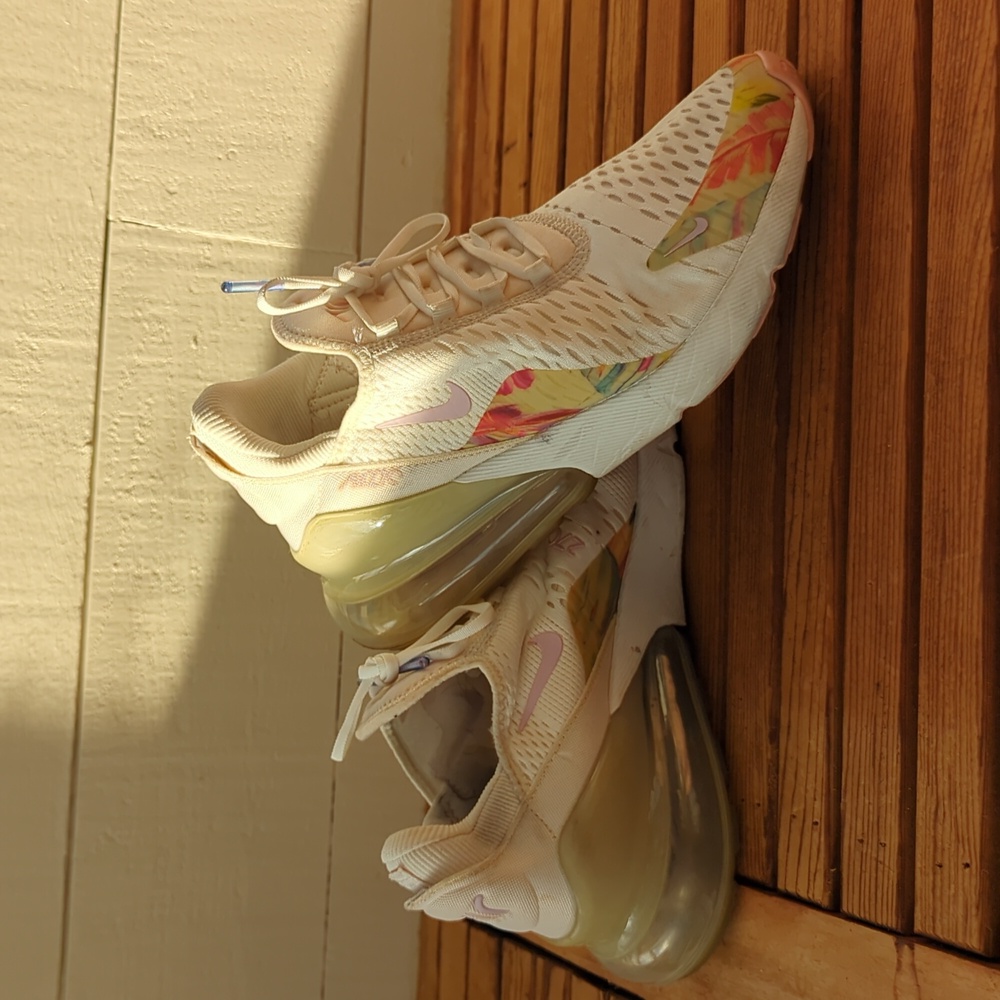 Nike Air Max 270 Floral White AT6819-100 Shoe Sneakers Women's Size 8